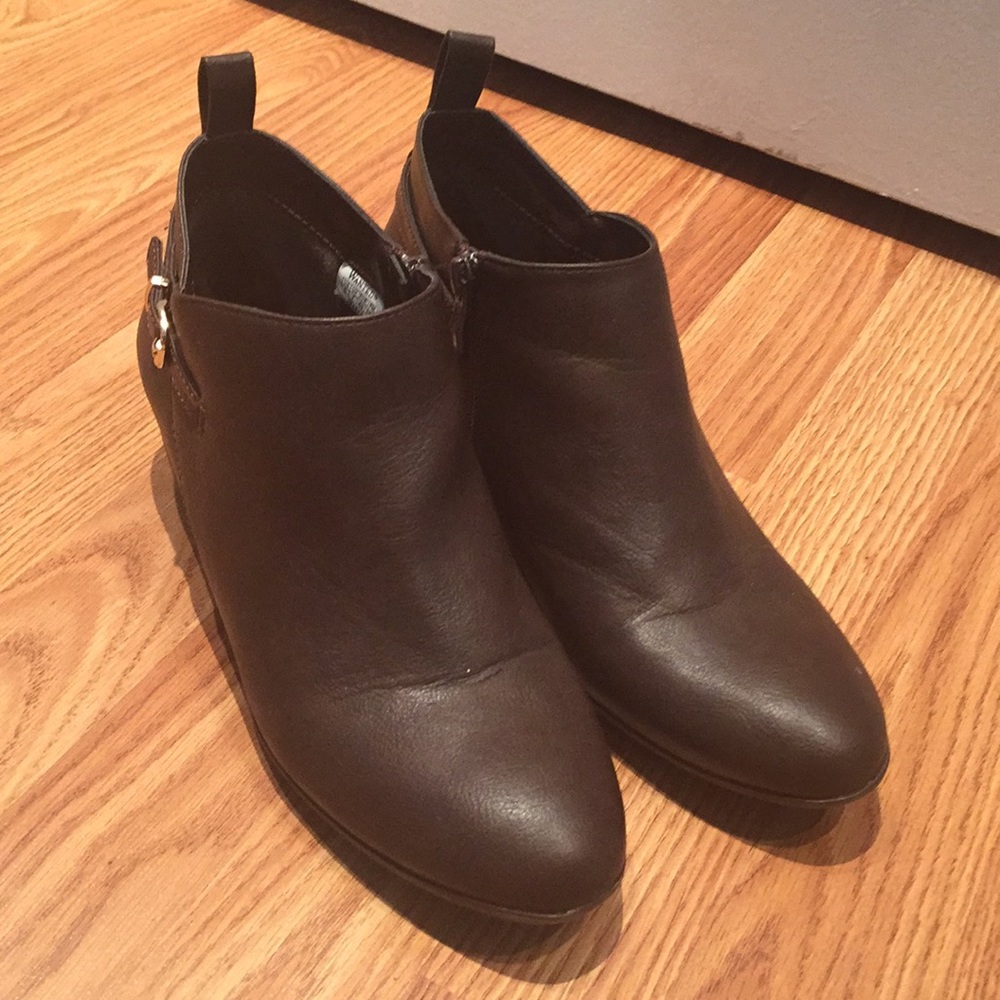 Wanted size 9 brown fake leather booties